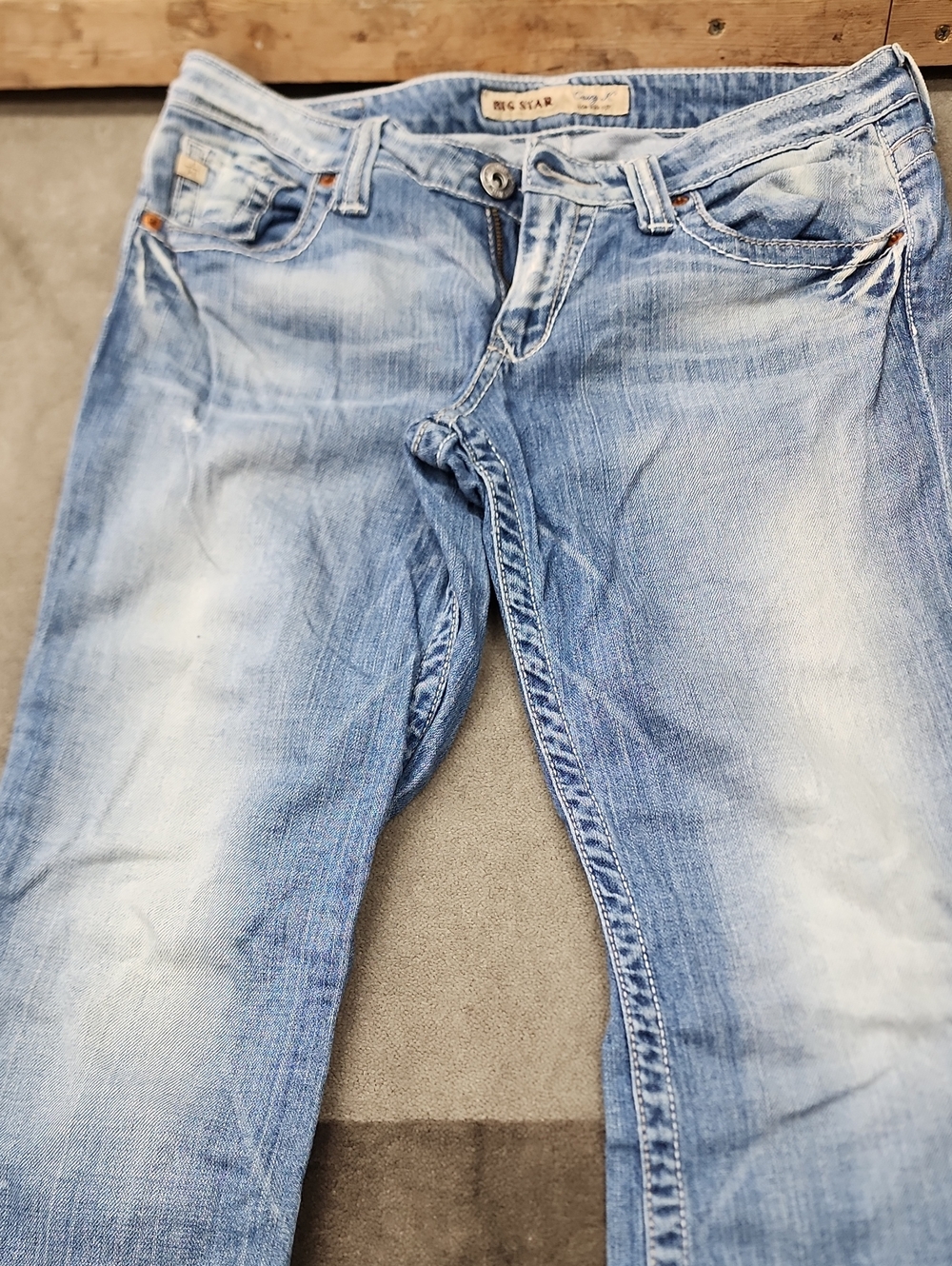 Big Star Women’s Light Wash Bootcut Jeans